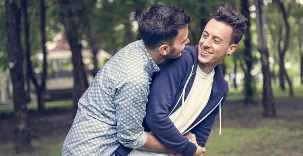 Comment être proactif dans les rencontres (conseils LGBT)